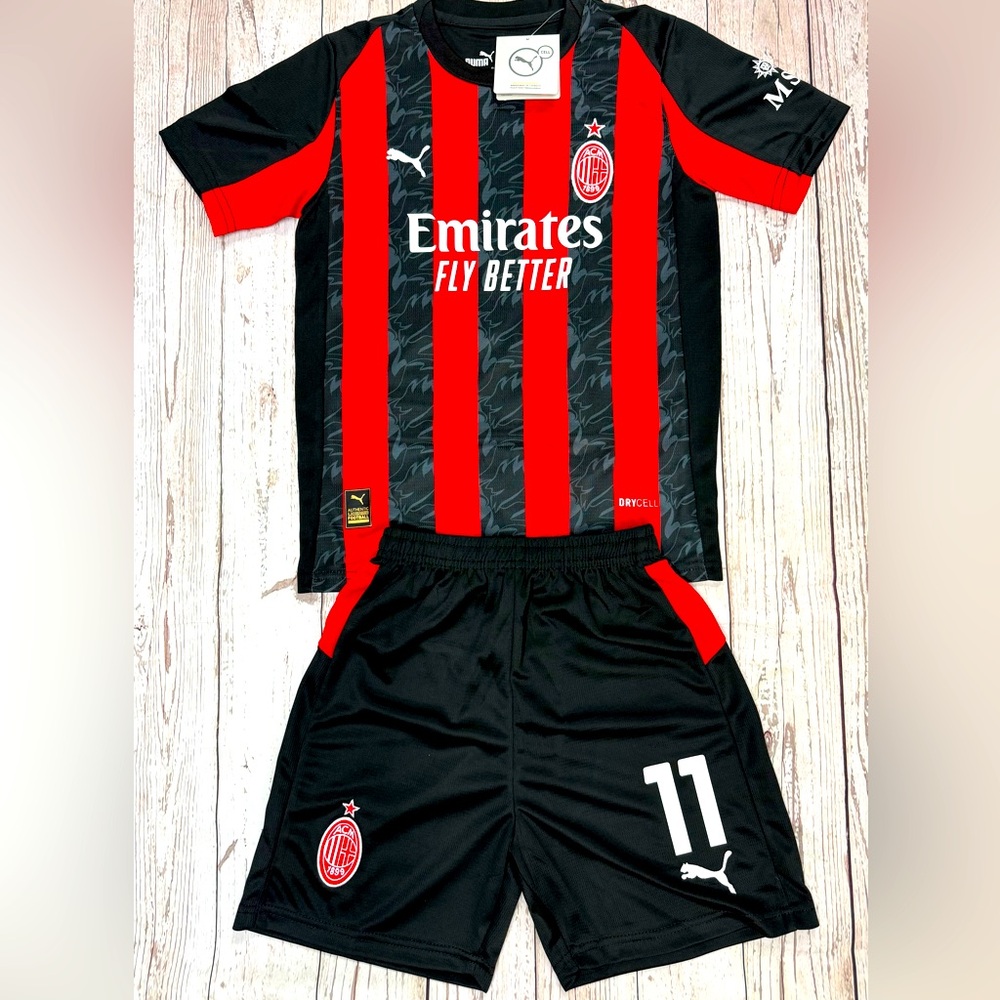 YOUTH Pulisic #11 Puma Soccer Jersey Kids Kit (Jersey + Shorts) Set SMALL (24)